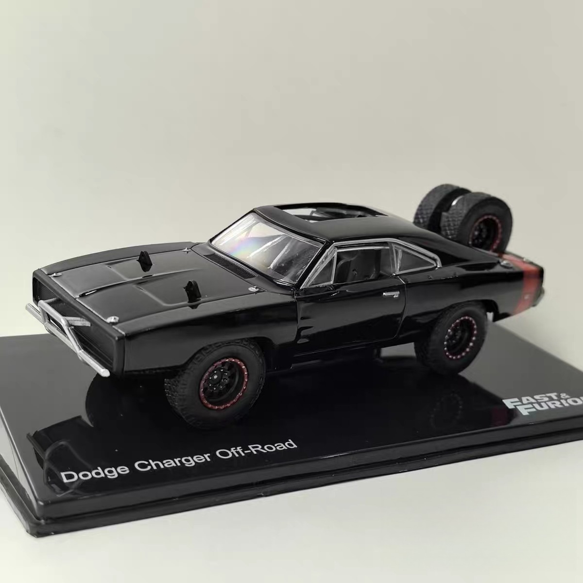 Diecast DEA 1:43 Scale CHARGER - огляд і ціна Car Charger